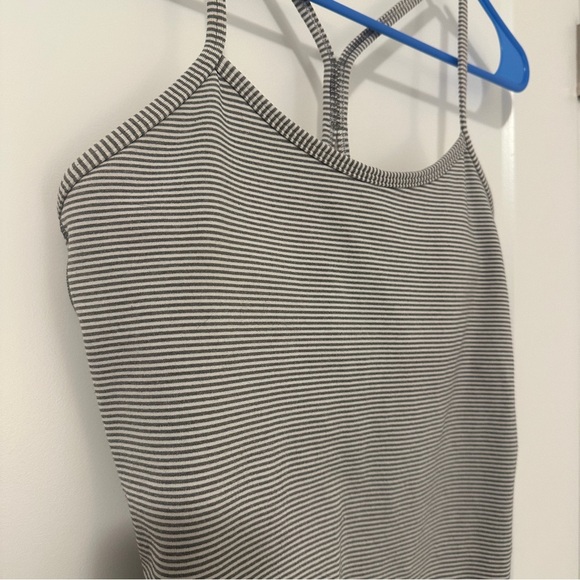 Lululemon Grey White Stripes Power Y Tank Top Size 6 Women’s - Picture 5 of 11